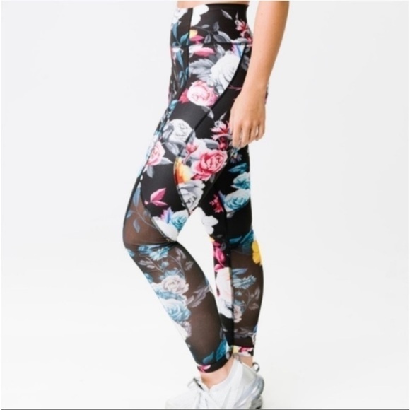 Zyia Dark Floral Mesh Hi-Rise 7/8 24" leggings - Picture 2 of 13